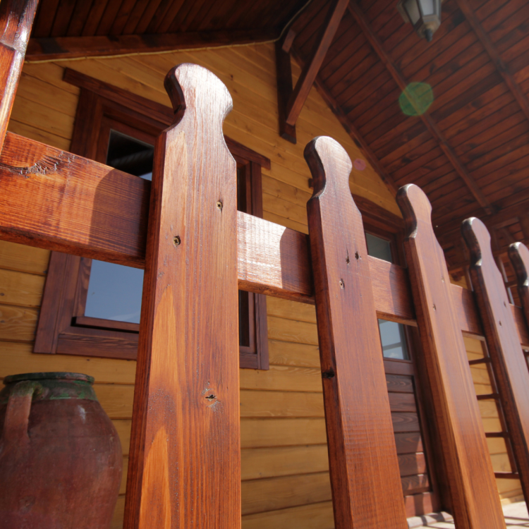 Lazura do drewna grubowarstwowa